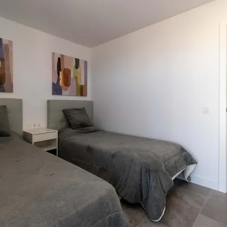 Ulani With Air Conditioning * Los Cristianos (Tenerife)